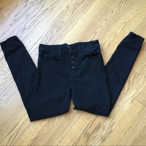 VERVET DISTRESSED SKINNY CAPRI JEAN